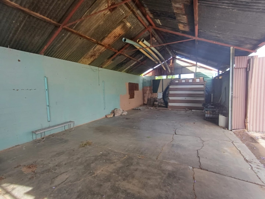 4 Bedroom Property for Sale in Dominionville North West